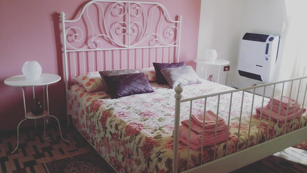 Arete Guest House Syracuse ภายนอก รูปภาพ