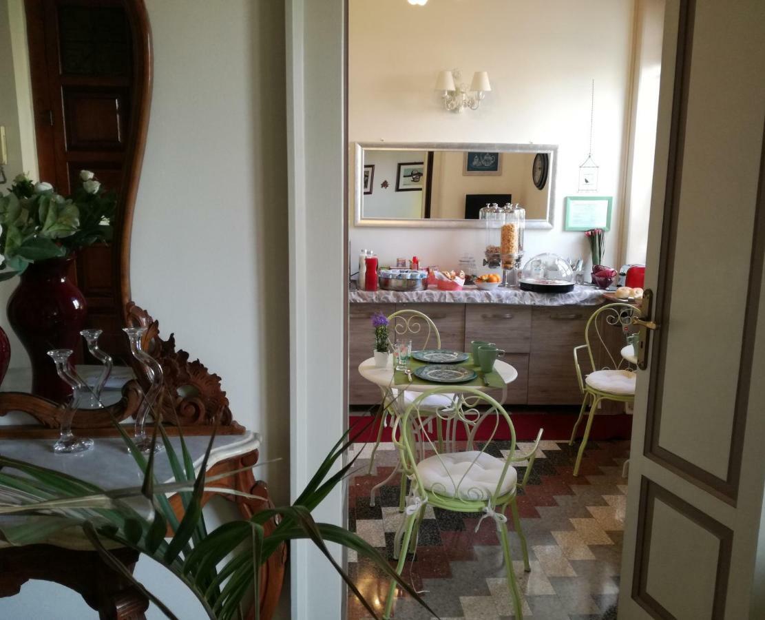 Arete Guest House Syracuse ภายนอก รูปภาพ